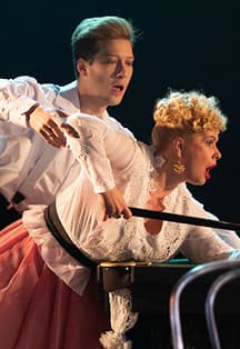 Красавец мужчина