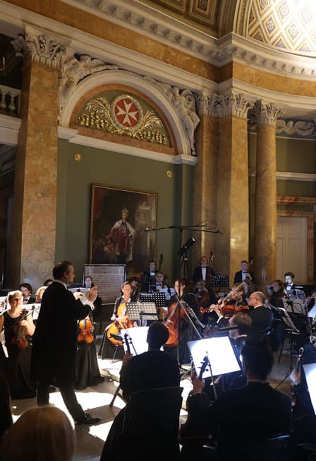 Симфония струнных в Мальтийской капелле