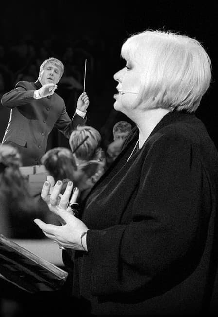 СВЕТЛАНА КРЮЧКОВА