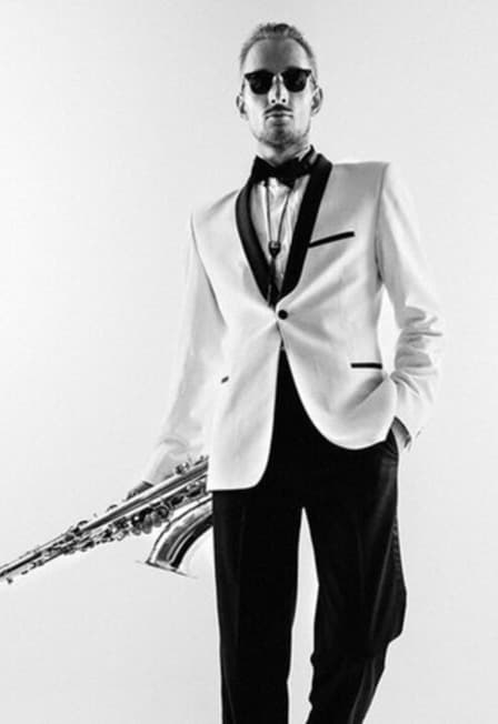 МУЗЫКА ГОЛЛИВУДА ПОД ОТКРЫТЫМ НЕБОМ. 2х2 SAXOPHONE QUARTET