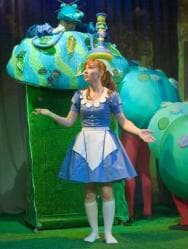 Алиса в стране чудес