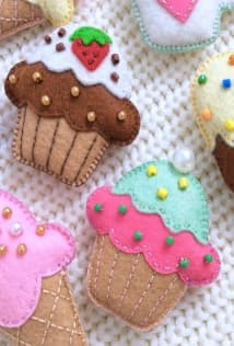 Мастер-класс "Брошь из фетра"