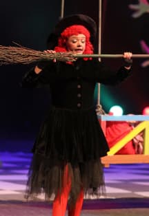 Маленькая Баба Яга