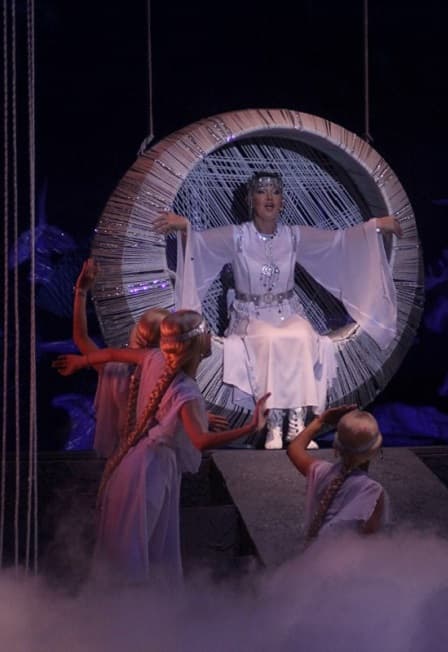 Юмынӱдыр / Дочь Бога