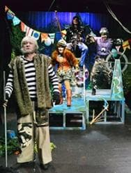 По зеленым холмам океана