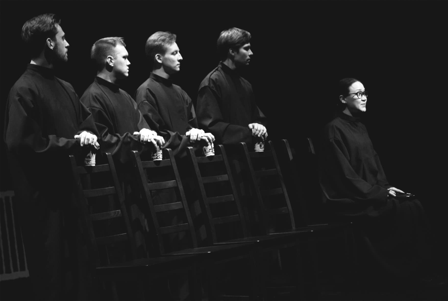 Игры на заднем дворе (Фламенкерия)