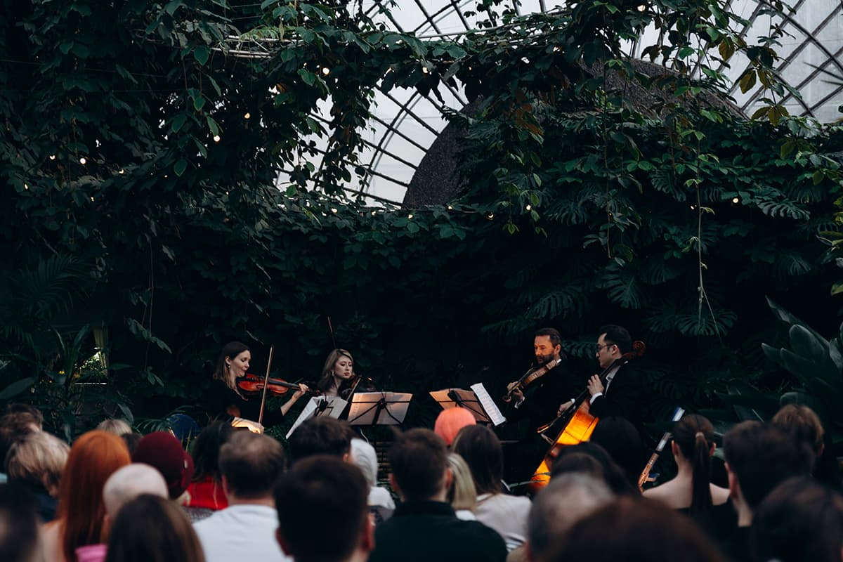 Магия свечей. Итальянские саундтреки: Эйнауди, Морриконе, Рота в оранжерее (Оранжерея Таврического сада)