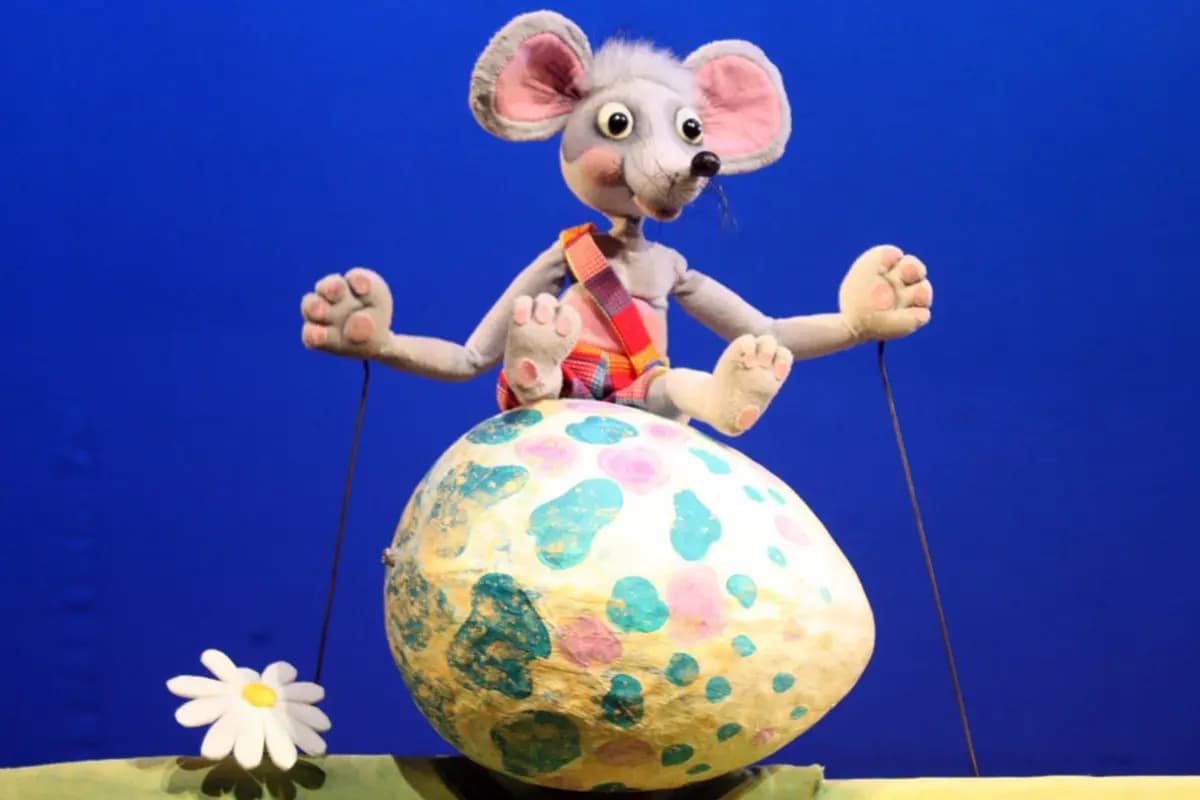 Про маленького дракона (Театр кукол)