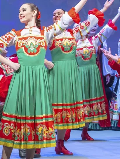 Россия песнями полна