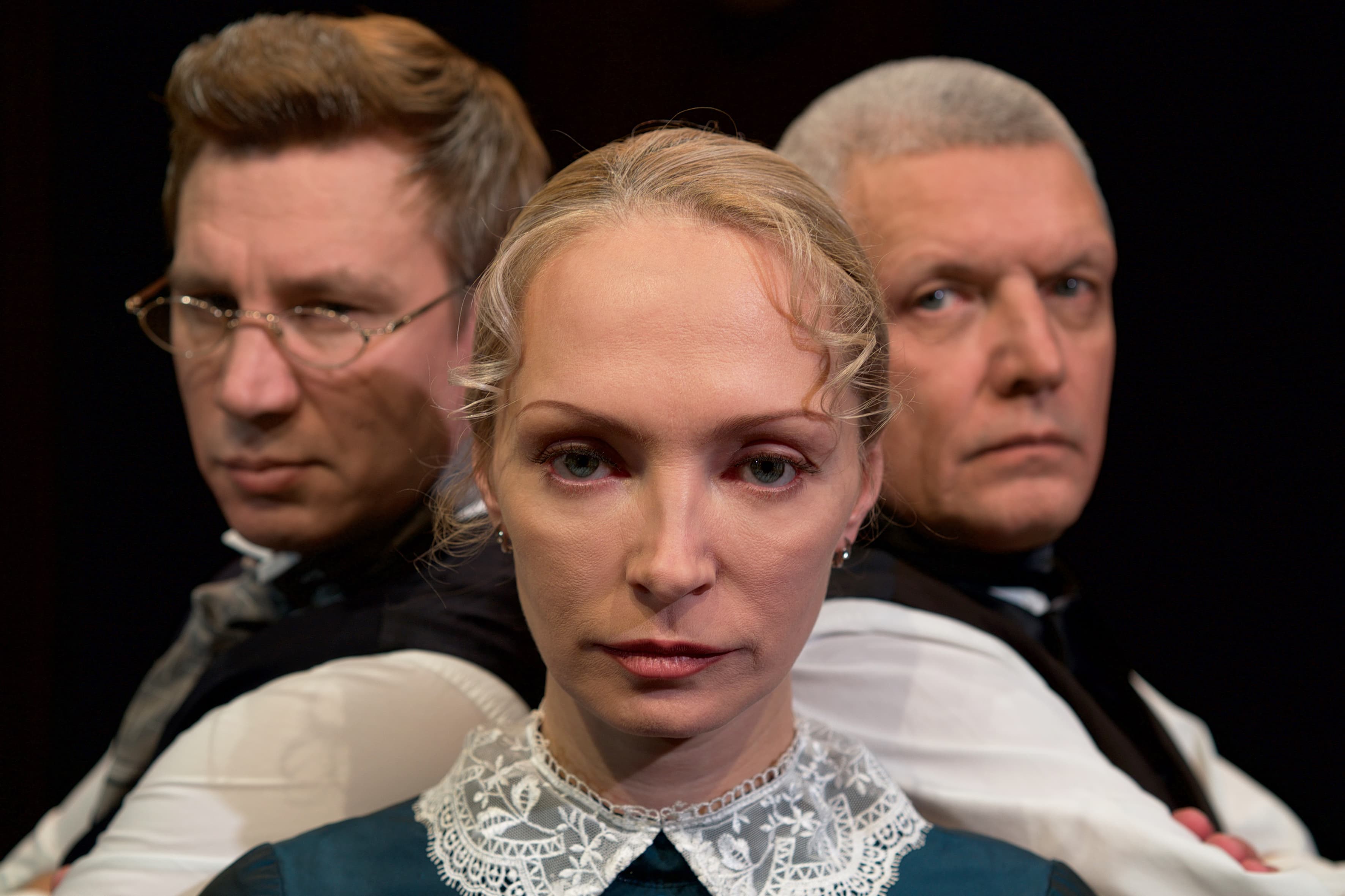 Лондонский треугольник (Театр на Трубной)