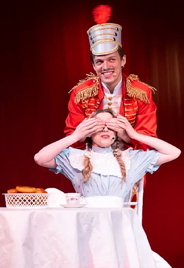 Ах! боже мой, премьера!