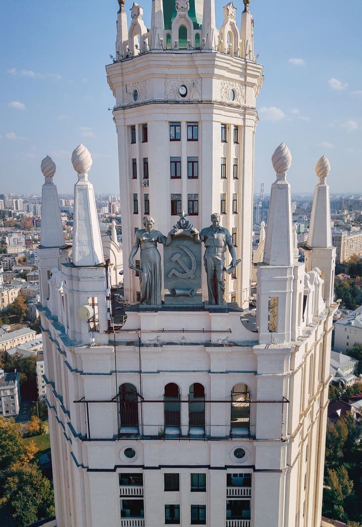 Под звездой высотки на Котельнической. Экскурсия на вершину здания