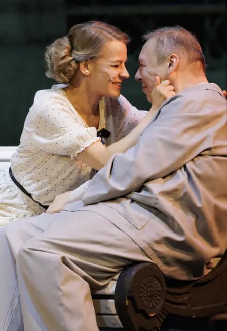 Дядя Лёва (Покровские ворота)