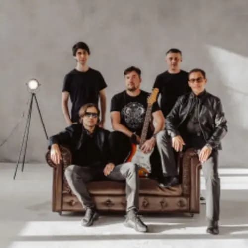 Группа «Bob And The Monsters»