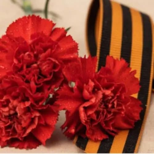 Великим тем годам