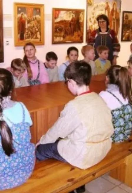 Тематическая программа "Один день в старорусской школе"
