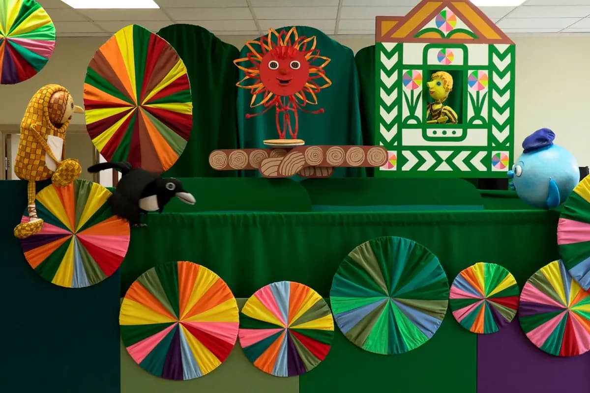 Верные друзья (Театр кукол)