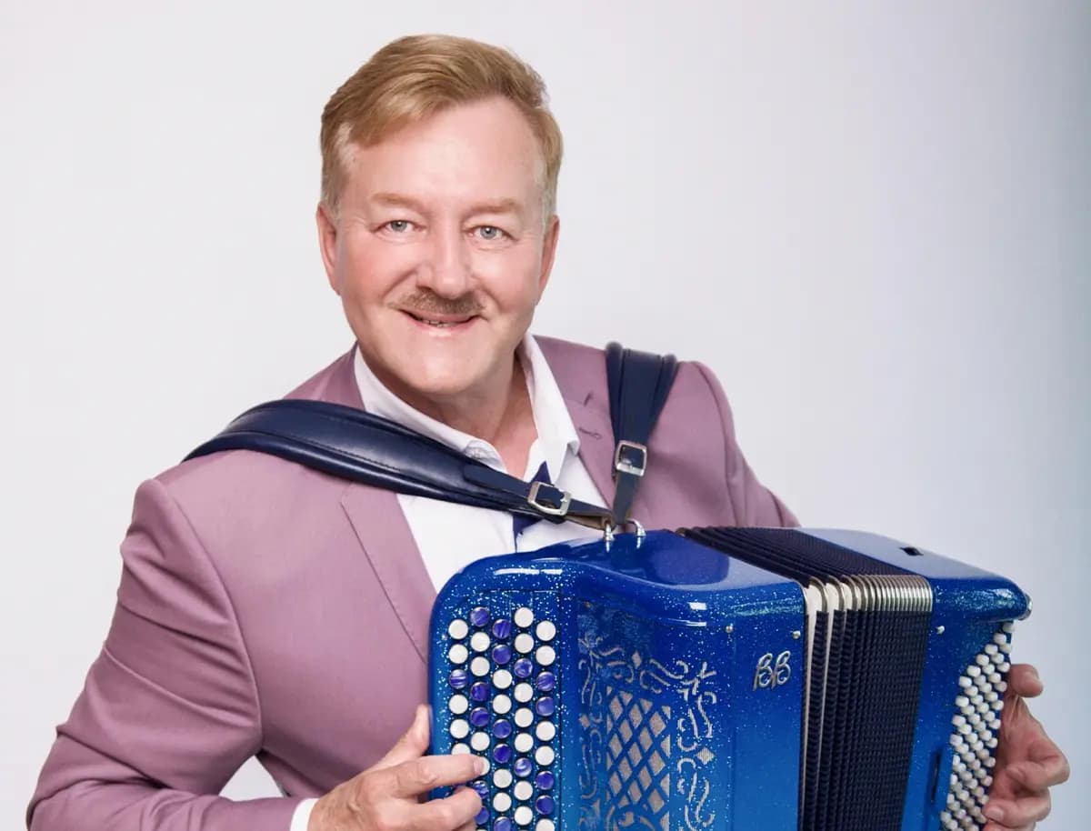 Баян — музыкальное чудо России (Киноконцертный зал «Эльдар»)