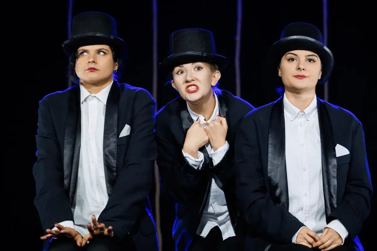 В открытом море (Театральная долина)