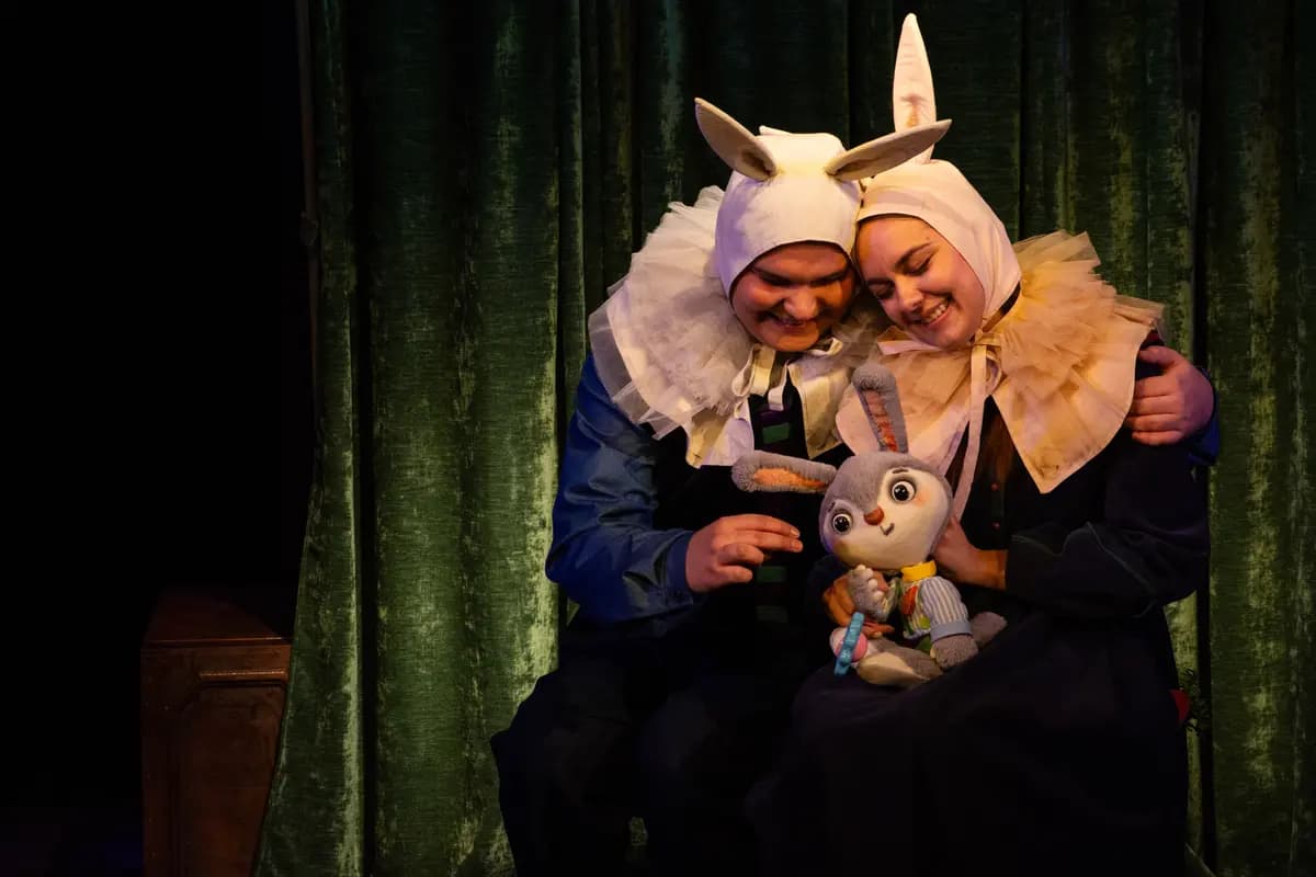 Зайчик и сонные светлячки (Театр кукол)