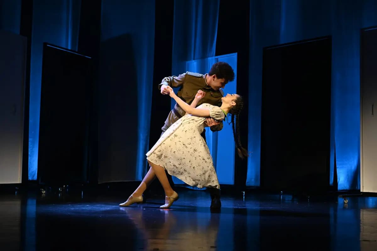 Белые цветы. Отражение / Ак Чәчәкләр Кебек... (ТЮЗ им. Кариева)