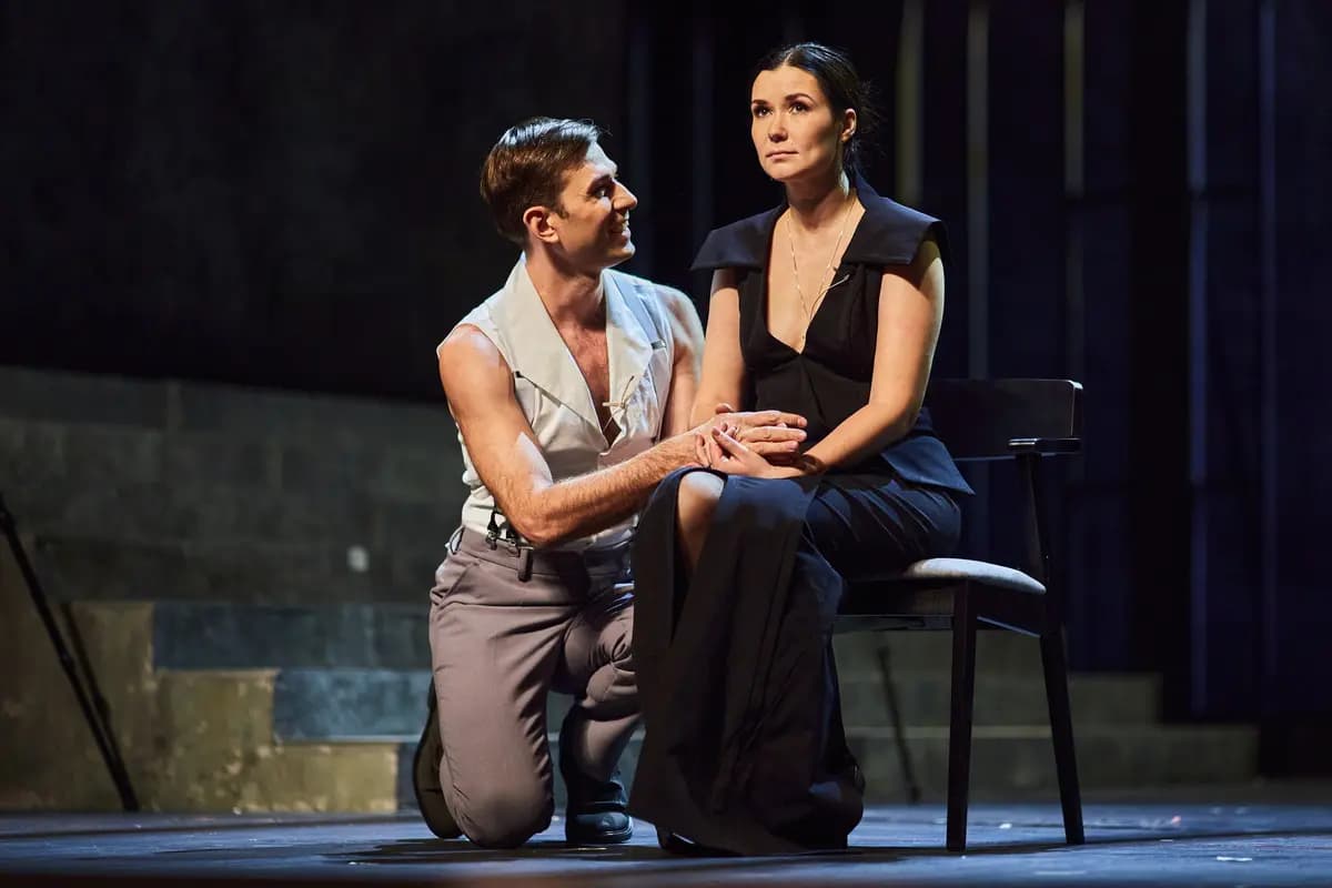 Анна Каренина (Театр драмы им. М. Горького)