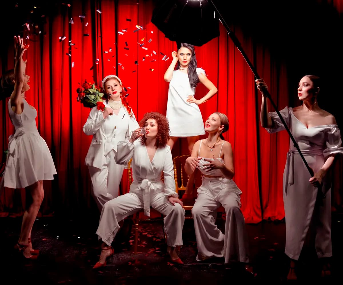 Монологи богини (Лицедеи)