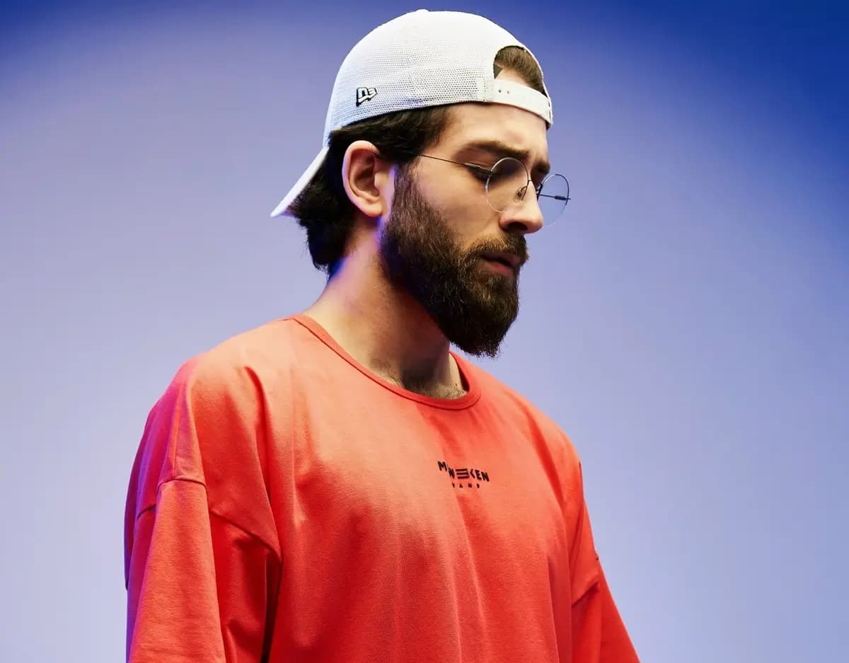 Адам Берёзов (Bolshevik Loft)