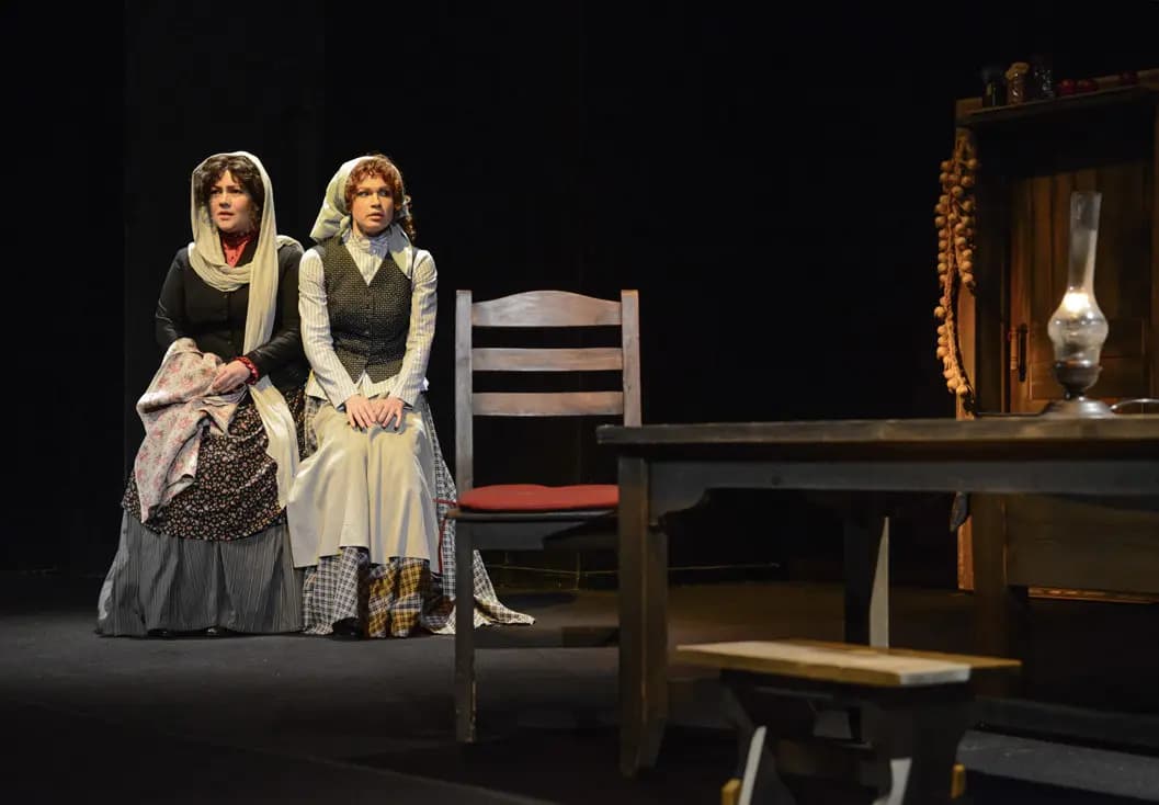 Тойбеле и её демон (Новый драматический театр)