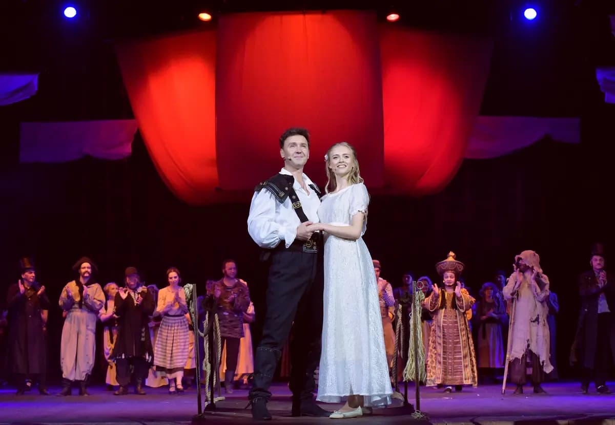 Алые паруса (Музыкальный театр Кузбасса им. Боброва)