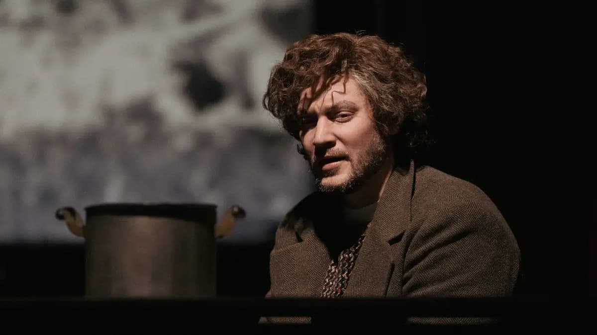 Сто бед (Театр Вахтангова. Симоновская сцена)