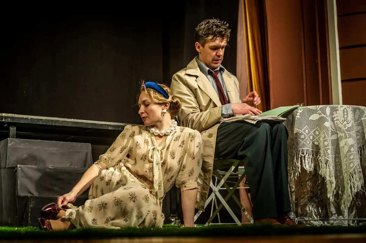 Дети солнца (Камерный театр Музея писателей Урала)