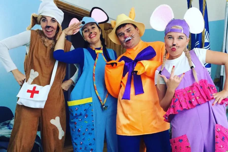 День рождения кота Леопольда (Зазеркалье)