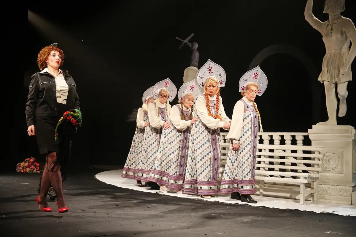 Баба Шанель (Драматический театр)