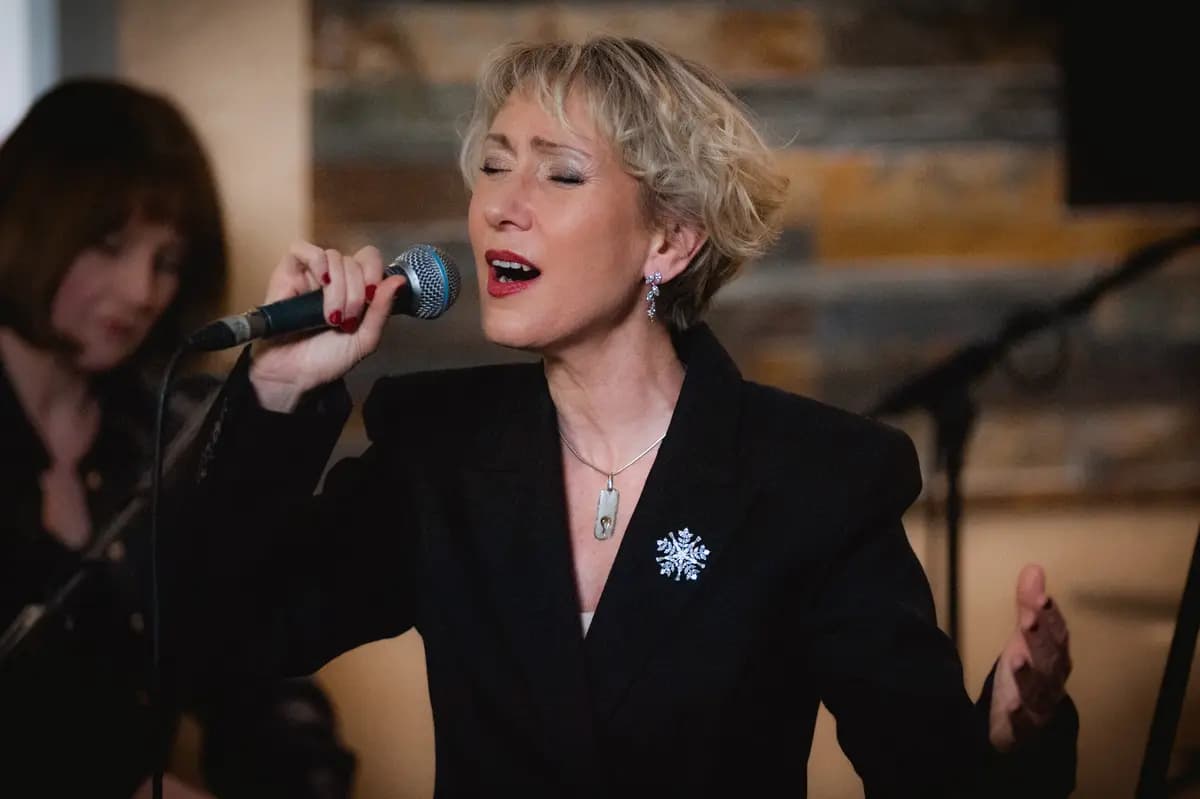 Ирина Богушевская (Академ Джаз Клуб)