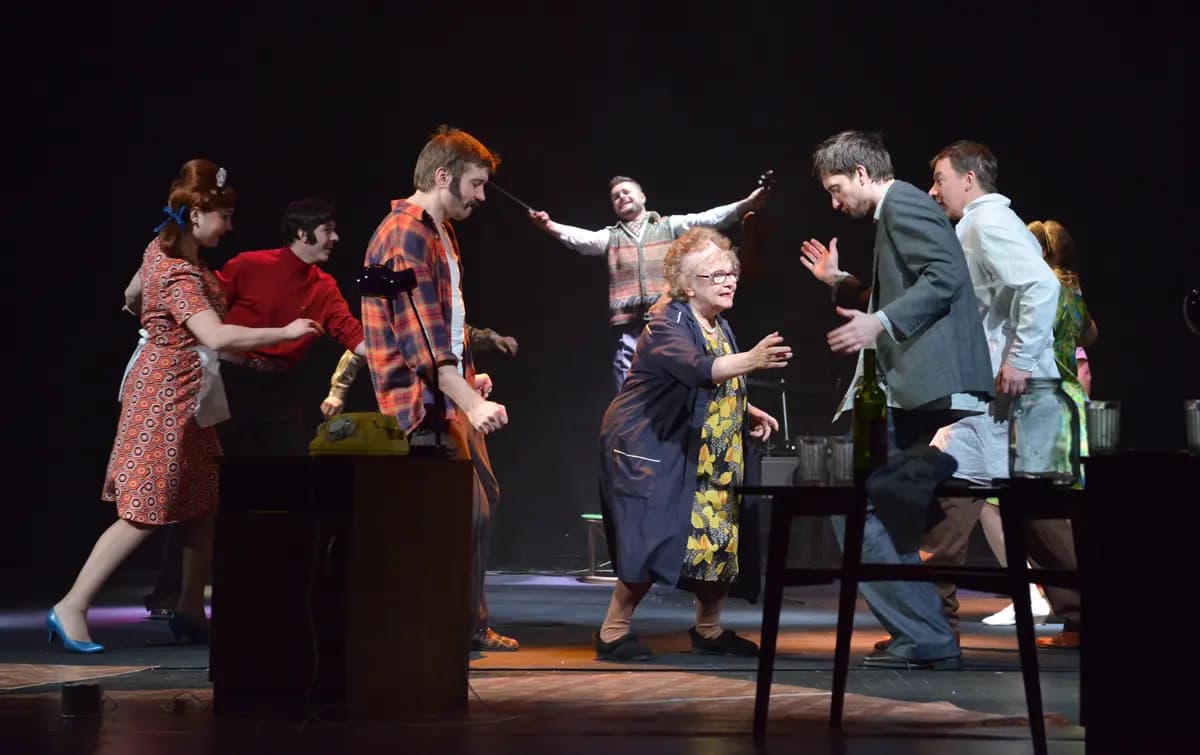 Провинциальные анекдоты (Новый драматический театр)