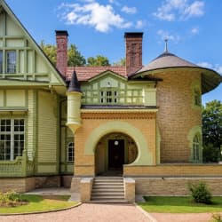 Тайны Каменного острова: самые красивые дачи Петербурга