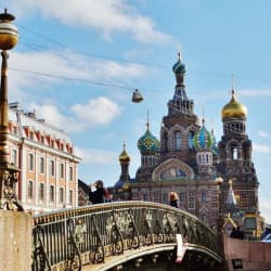 Юмористическая автобусная экскурсия по Петербургу: «2 в 1» с комиком и гидом