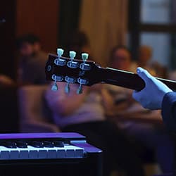 Las Guitarras Enamoradas