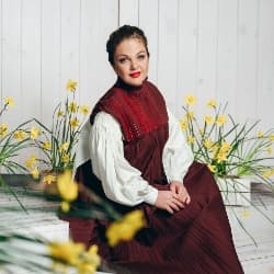 Марина Девятова