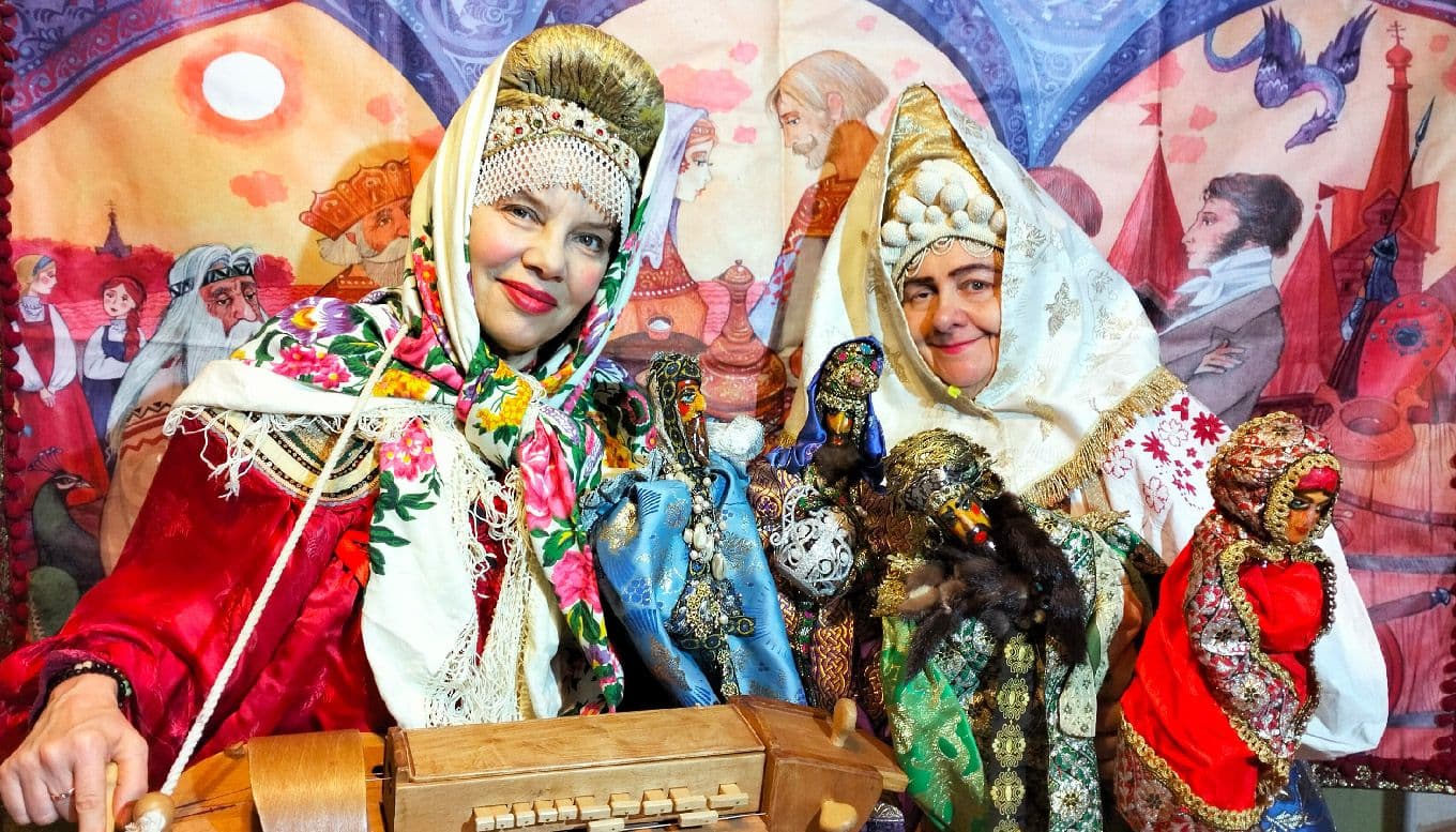«В гостях у Петрушки». Спектакль-былина «Святой Георгий и Змей»