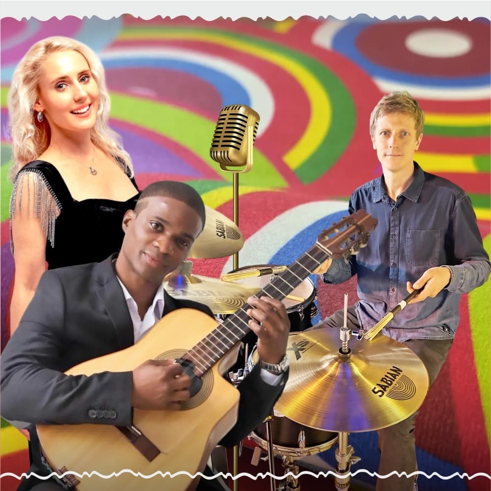 Jazz Latino World Hits: ретро вечеринка с фуршетом в музее на крыше Невского